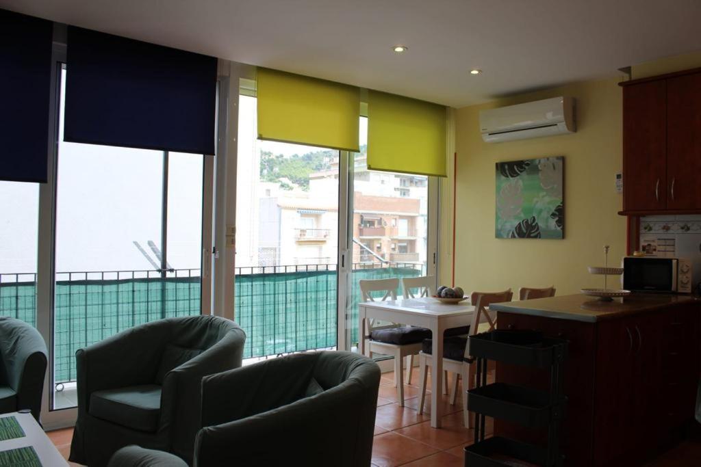 Apartaments Oller Centro Roses Buitenkant foto