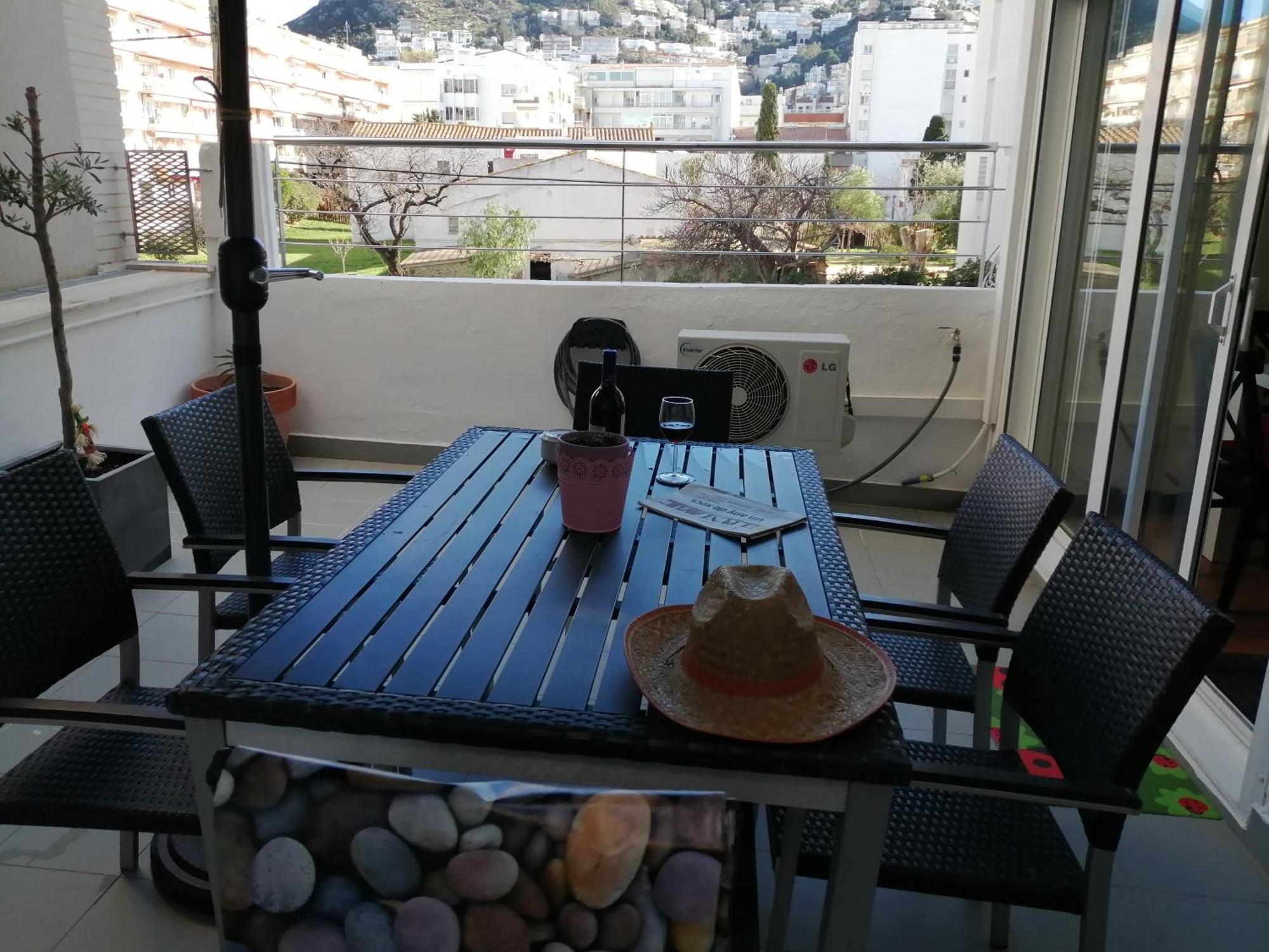 Apartaments Oller Centro Roses Buitenkant foto